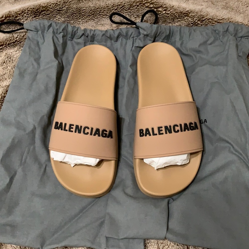 Balenciaga Beige/Black Pool Slides
